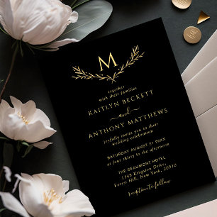 Elegante Black & Gold Monogram Wreath Wedding Einladung