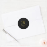 Elegante Black & Gold Script Monogram Wedding Runder Aufkleber<br><div class="desc">Eleganter Black & Gold Script Monogram Wedding Classic Round Sticker</div>
