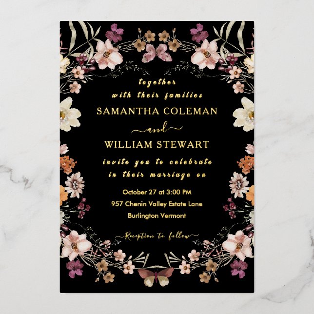 Elegante Black Pastel Boho Wildblume Chic Wedding Folieneinladung (Vorderseite)