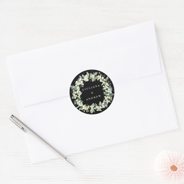 Elegante Black Snowberry+Eucalyptus Wreath Wedding Runder Aufkleber (Umschlag)