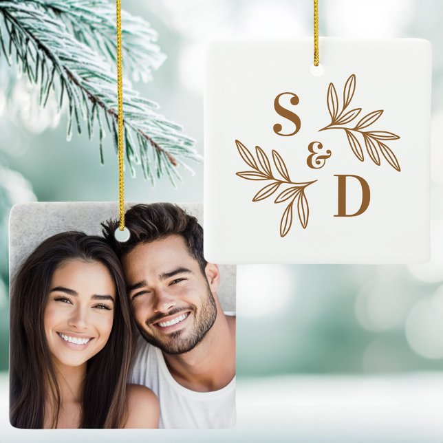 Elegante Blätter für Hochzeitsgrau Keramikornament (Elegant wedding monogram greenery leaves ceramic ornament)