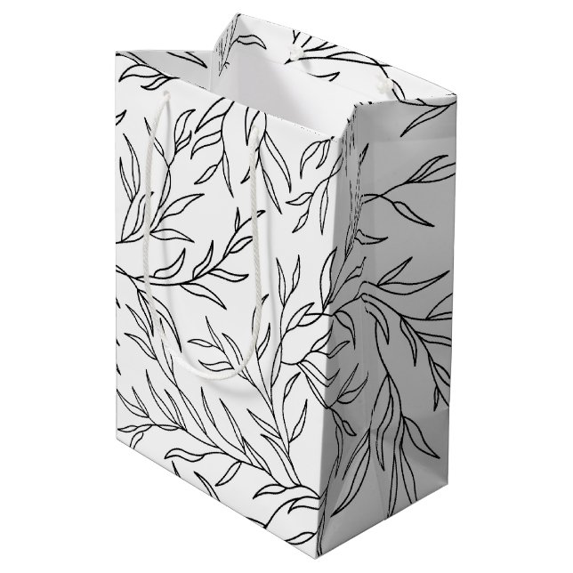 Elegante Blätter Schwarzweiß mittelgroße Geschenkt Mittlere Geschenktüte (Rückseite Schrägansicht)