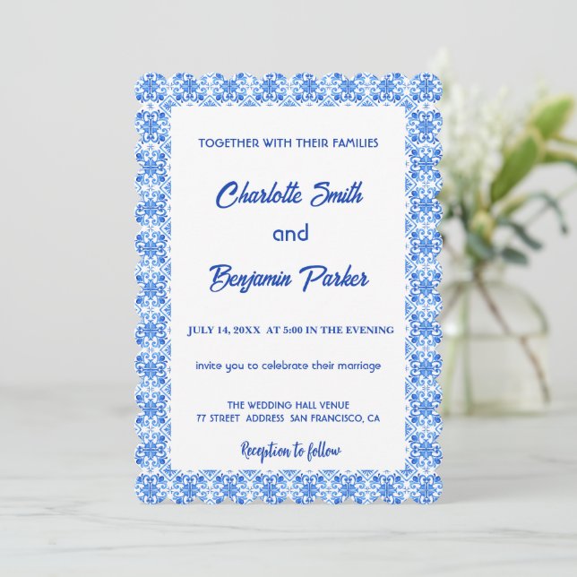 Elegante Blaue Blume Kirchen Save The Date (Stehend Vorderseite)