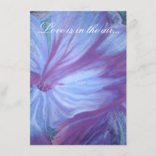 Elegante blaue lila Blumenhochzeit lädt ein Einladung
