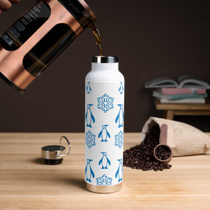 Elegante blaue Pinguine mit Schneeflocken Trinkflasche