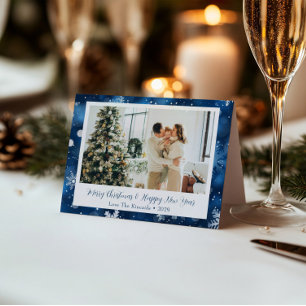 Elegante blaue Schneeflocken-Weihnachtskarte mit F Feiertagskarte