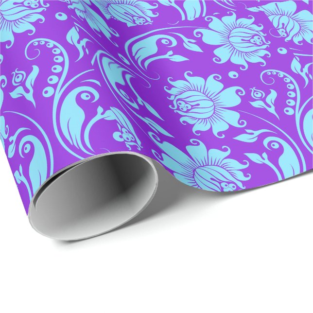 Elegante Blaue und Lila Blumendörfchen Geschenkpapier (Rolleneckpunkt)