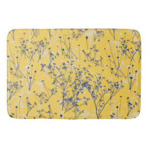 Elegante blaue Wildblumen auf Senfgelb  Badematte