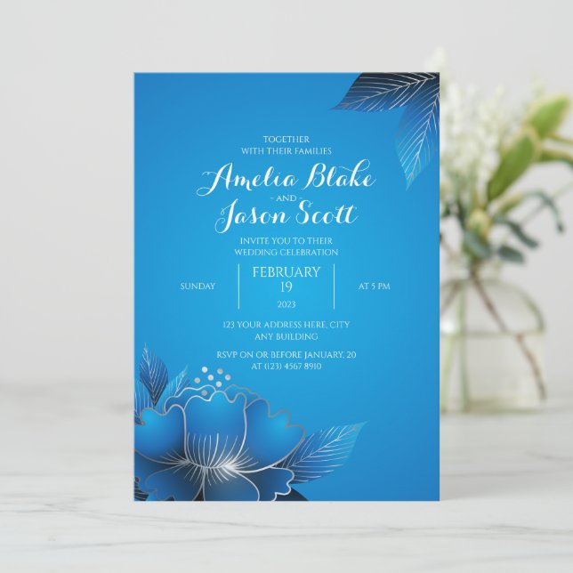Elegante Blue Blume Hochzeit Einladung (Stehend Vorderseite)
