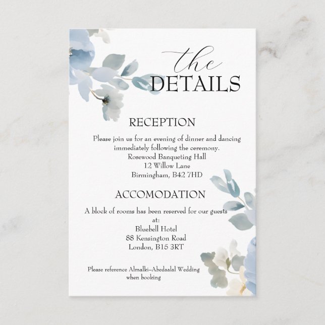 Elegante Blue Floral Wedding Details Eintrittskart Begleitkarte (Vorderseite)