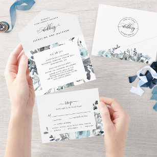 Elegante Blue Floral Wedding mit Perforated UAWG All In One Einladung