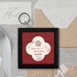 Elegante Blume Double Xi Chinesische Hochzeit Erinnerungskiste<br><div class="desc">Feiern Sie Ihre traditionelle chinesische Hochzeit mit unserer "eleganten Blume Double Xi Chinese Wedding Geschenkboxen"! Diese elegante rote Box mit dem Symbol "Double Happiness" eignet sich hervorragend für die Lagerung von wertvollem Hochzeitsschmuck und Pfannkuchen. Ideal für die Ringbörse, fügt diese wunderschön gestaltete Box Ihrem besonderen Tag eine Touch kulturellen Charmes...</div>