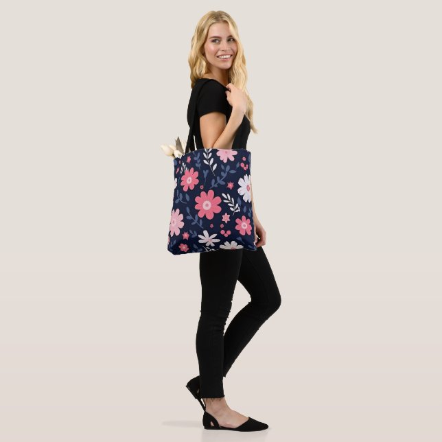 Elegante Blume Tasche (Am Model)