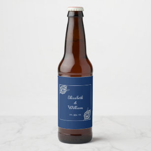 Elegante Blumenzange auf Blue Wedding Bierflaschenetikett