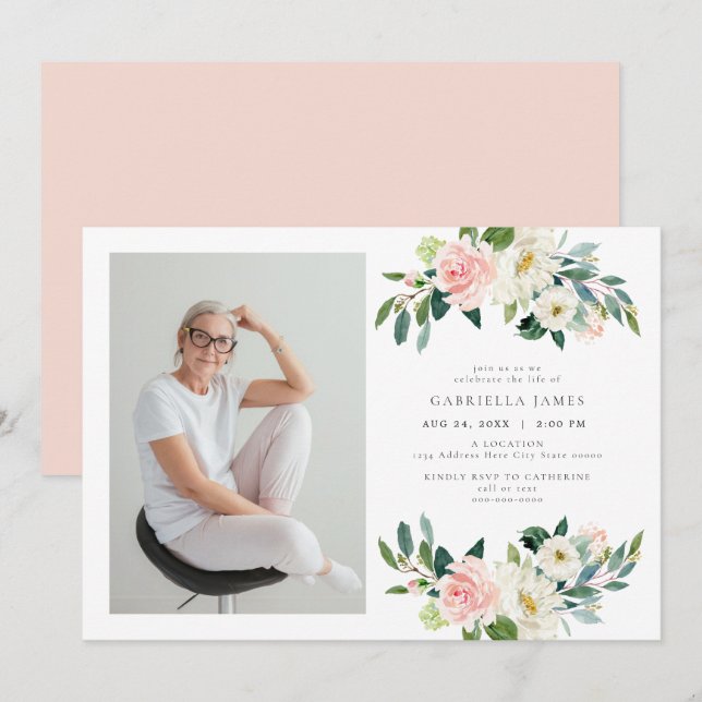 Elegante Blush Blumenfeier zum Leben Beerdigung Einladung (Vorne/Hinten)