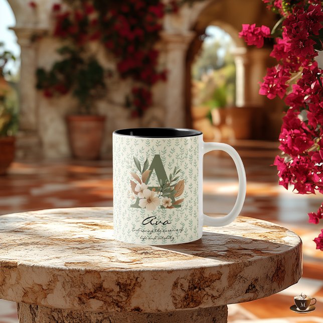 Elegante Boho Chic Floral Monogramm-Tasse für Ava Zweifarbige Tasse (Von Creator hochgeladen)