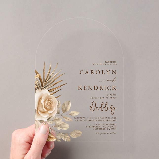 Elegante Boho Neutral Floral Accents Arch Wedding Acryleinladungen (Insitu (Handheld))