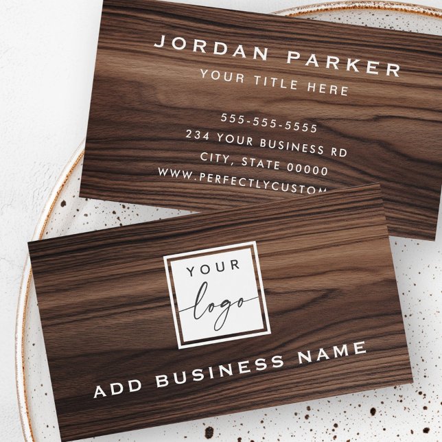 Elegante braune Holzkörnerkarte Logo-Visitenkarte (Elegant brown wood grain look logo business card)