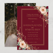 Elegante Burgund- und Rosé-Blumenhochzeit