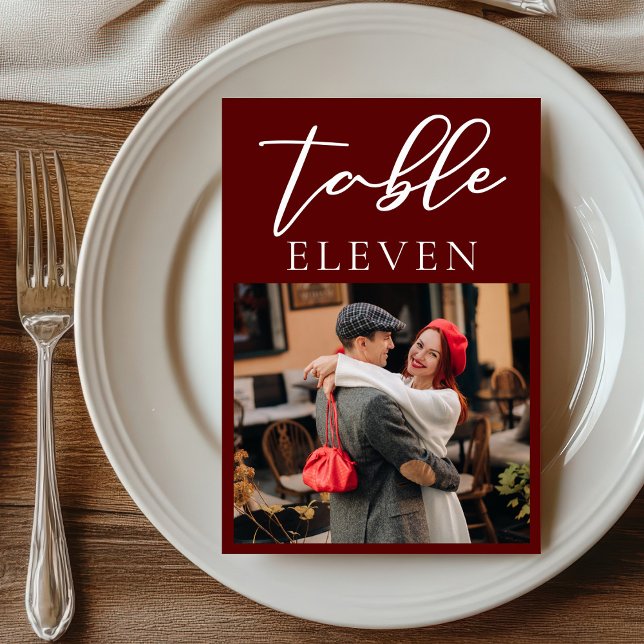 Elegante Burgundy Couple Foto Wedding Tischnummer (Von Creator hochgeladen)