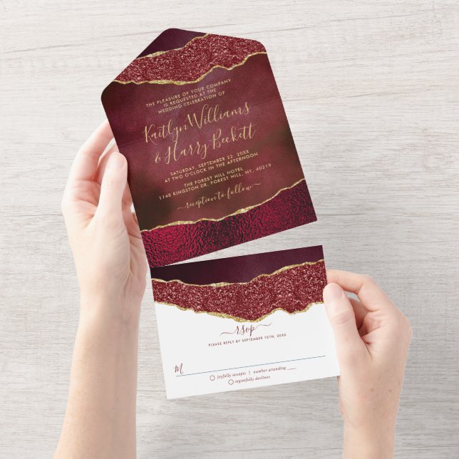 Elegante Burgundy & Gold Agate Wedding All In One Einladung (Abreißen)