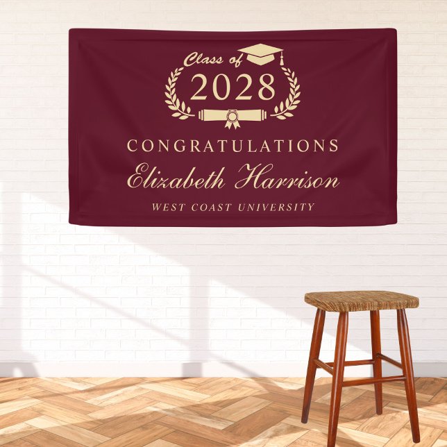 Elegante Burgundy Gold Graduation Party Willkommen Banner (Von Creator hochgeladen)