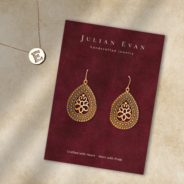 Elegante Burgundy Red Jewelry Earring Display Visitenkarte (Elegant Burgundy Red Jewelry Earring Display Business Card)
