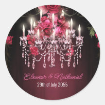 Elegante Burgundy Rose Chandelier Wedding
