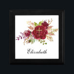 Elegante Burgundy Rose Crucifix Bridesmaid  Erinnerungskiste<br><div class="desc">Mit einem wunderschönen,  traditionell katholischen Bild eines Goldkruzifixes/Hochzeitsringe überschnitten sich auf bordeauxfarbenen Rose. Alle Texte und Schriftart können geändert werden.</div>