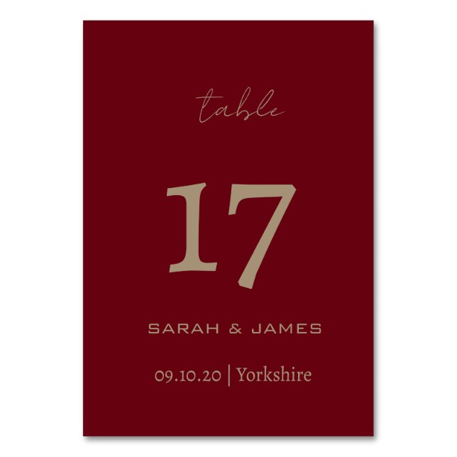 Elegante Burgundy Script Custom Tischnummer Card (Vorderseite)