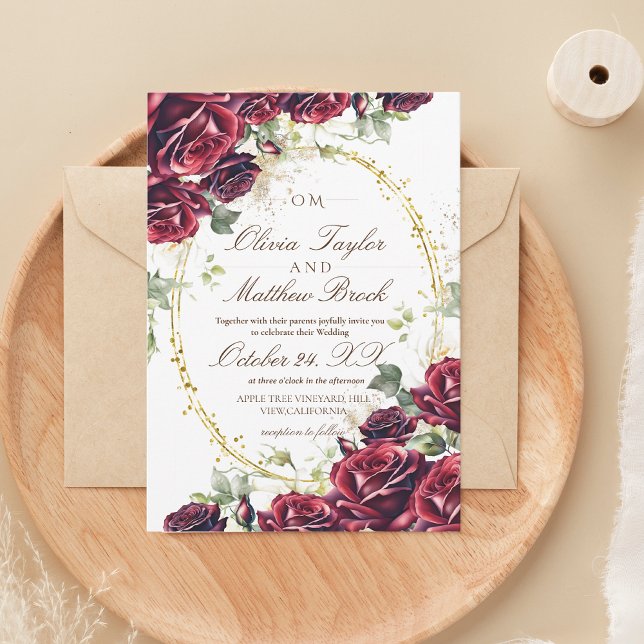 Elegante Burgundy und rote Rosen GoldWedding Einladung (Von Creator hochgeladen)