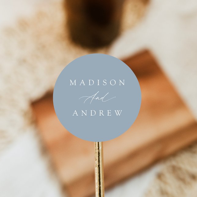 Elegante Calligraphy Dusty Blue Wedding Runder Aufkleber (Von Creator hochgeladen)