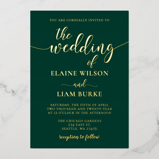 Elegante Calligraphy Emerald Green Gold Wedding Folieneinladung (Vorderseite)
