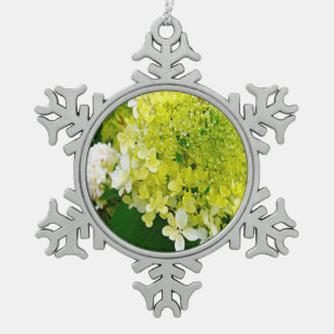 Elegante Chartreuse-Grüne Limelight-Hortensie Schneeflocken Zinn-Ornament