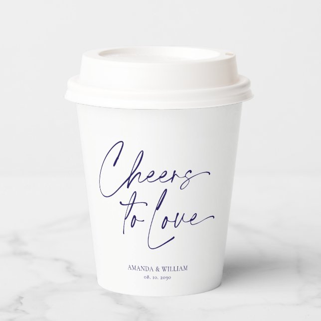 Elegante "Cheers to Liebe" Personalisierte Papiers Pappbecher (Vorderseite)