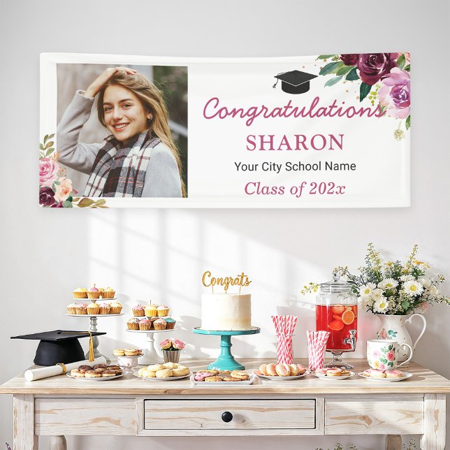 Elegante Chic Lila Floral Foto Graduation Party Banner (Von Creator hochgeladen)