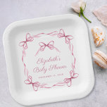 Elegante Coquette Bows Pink Baby Girl Dusche Pappteller<br><div class="desc">Niedliche Teller für Ihre kleine Mädchendusche mit einem rosa Rahmen aus zarten Aquarellbändern und Coquette-Bögen,  die eine minimale Ästhetik mit einer Touch Vintagen Charmes verbinden. Die Wörter "Baby Shower" und der Name der künftigen Mutter werden in einem eleganten rosa Skript gezeigt.</div>