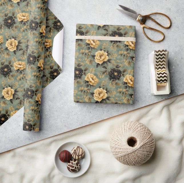 Elegante Cream & Black Rose auf dem Sage Green & G Geschenkpapier (Kunsthandwerk)