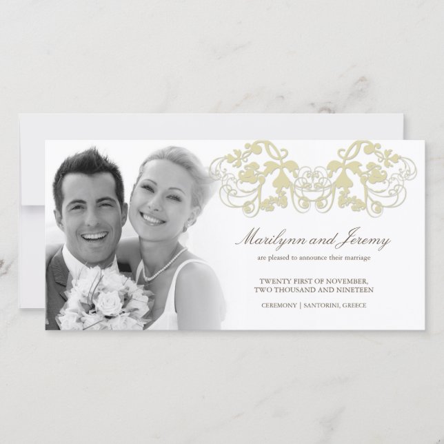 Elegante Cream Floral Blüh Hochzeitsankündigung Ankündigung (Vorderseite)