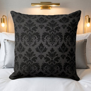 Elegante Damast-Wurfkissen in Schwarz auf Holzkohl Kissen