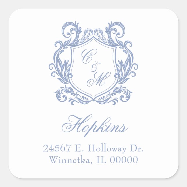 Elegante Dusty Blue Monogram Wappen Rücksendeadres Quadratischer Aufkleber (Vorderseite)
