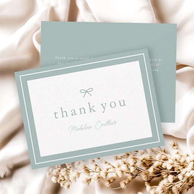 Elegante, einfache Gender Neutral Baby Dusche Dankeskarte (Simple bow sage green gender neutral baby shower thank you cards.)