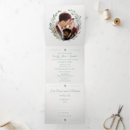 Elegante, einfache Hochzeit mit grünem Blumenkreid Dreifach Gefaltete Einladung