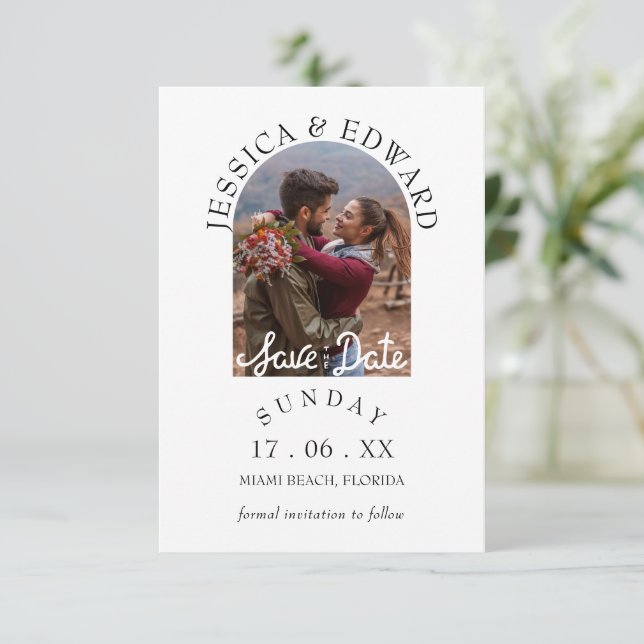 Elegante einfache moderne Schriftart Foto Save the Date (Stehend Vorderseite)