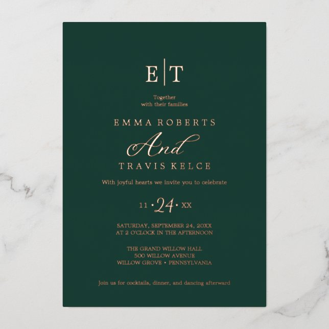 Elegante Emerald & Gold Foil Monogram Wedding Folieneinladung (Vorderseite)