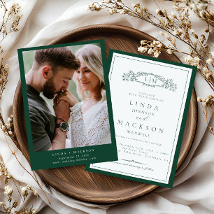 Elegante Emerald Green Wappen Monogram Wedding Einladung