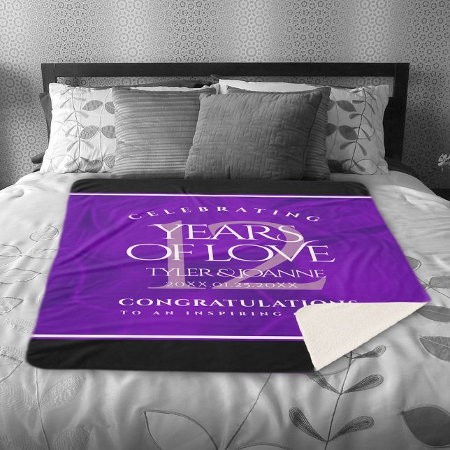 Elegante Feier zum 12. Geburtstag der Seidenhochze Sherpadecke (Elegant 12th Silk Wedding Anniversary Sherpa Fleece Blanket Cover Photo.)