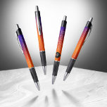 Elegante Feier zum 39. Geburtstag der Hochzeit Kugelschreiber<br><div class="desc">Dieser Gedenkstift trägt dazu bei, den 39. Geburtstagsfeiern eine besondere Touch hinzuzufügen! Elegante, weiße Schriften auf einem wirbelnden, verbrannten Orange bis tief lila Hintergrund verleihen diesem besondere Anlass eine unvergessliche Touch und einen außergewöhnlichen Meilenstein. Personalisieren Sie mit den Namen des Paares, den Ehedaten und bis zu zwei (2) Gratulationsbotschaften. Design...</div>