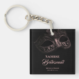 Élégante femme de ménage du soir