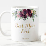 Elegante Flora Beste Mama Kaffeetasse<br><div class="desc">Suchen Sie ein trendiges und dennoch elegantes Geschenk für Ihre Mama, Oma oder Schwester? Diese wunderschöne blumengeschmückte Kaffeemaschine "Best Mama Ever" ist ein praktisches Geschenk, das sie jeden Tag nutzen kann! Florale in dunkelroter Bordeaux und Rosa mit Grün. Alle Texte, einschließlich Titel und Namen, können geändert werden. Sie können den...</div>